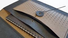 Husa tableta cu buzunare multifunctionale, notes si pix din materiale reciclate - Maro thumbnail