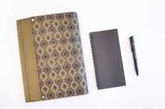 Husa tableta cu buzunare multifunctionale, notes si pix din materiale reciclate - Olive thumbnail