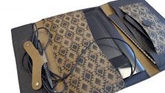 Husa tableta cu buzunare multifunctionale, notes si pix din materiale reciclate - Olive thumbnail