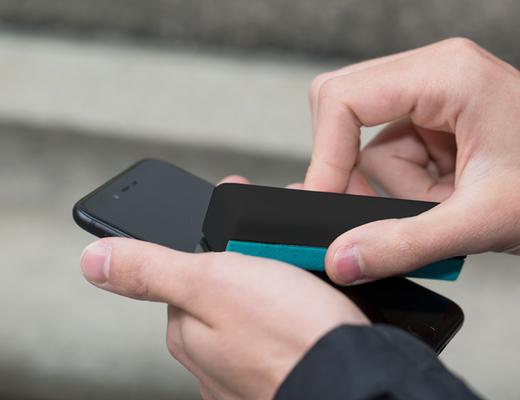 Accesoriu telefon 3 in 1 - Screen Cleaner - mai multe culori